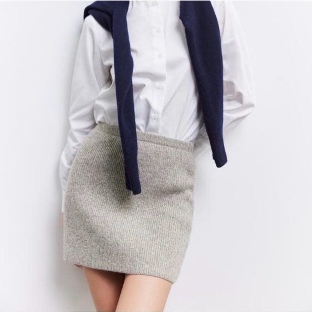 Zara Light Gray Knit Mini Skirt